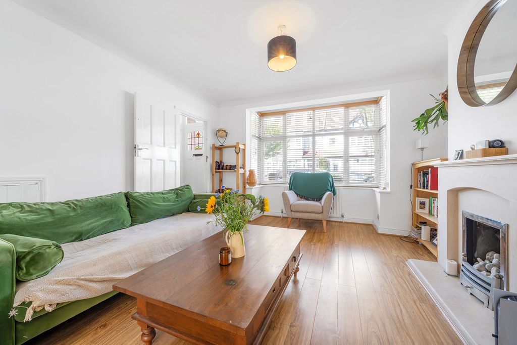 Property photo 3 of 13