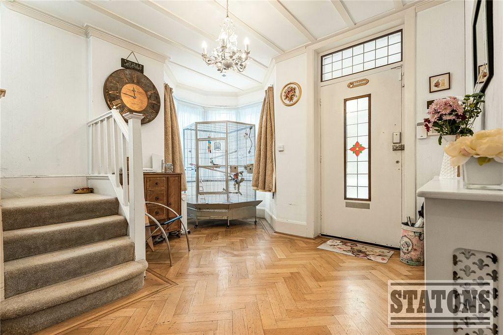 Property photo 2 of 23 Picture No. 31