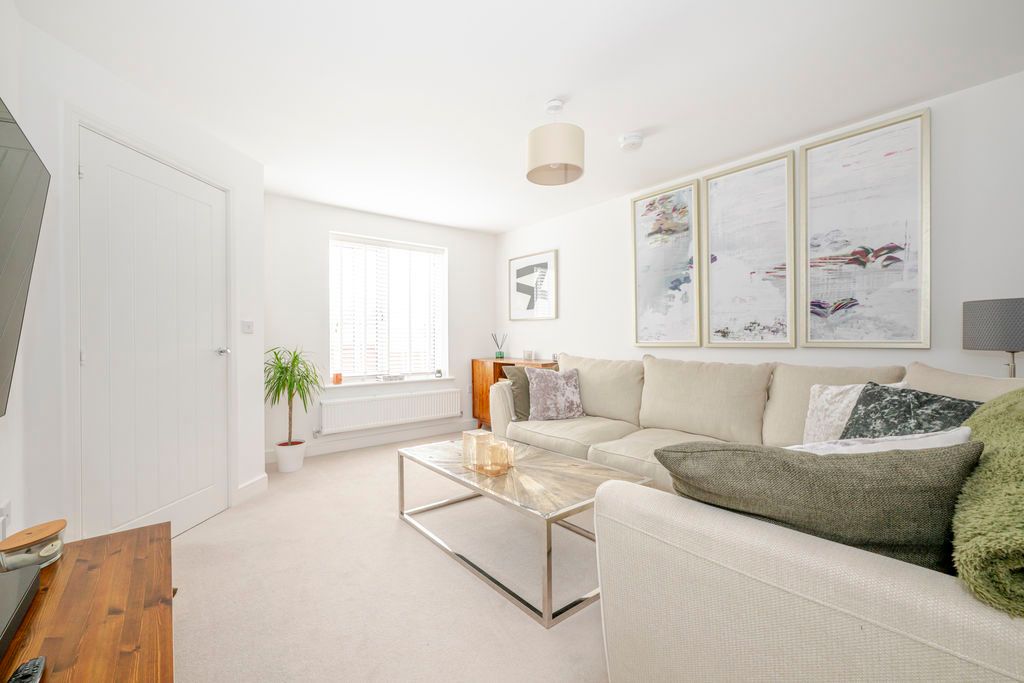 Property photo 2 of 17 Photo 8