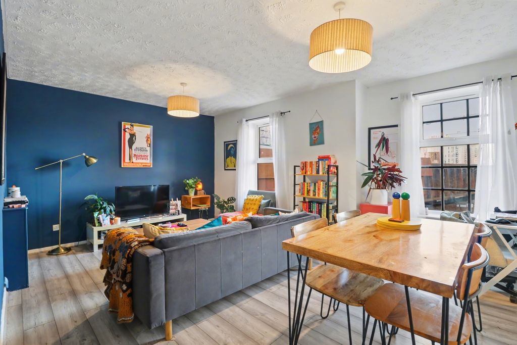 Property photo 1 of 15 Img_6666