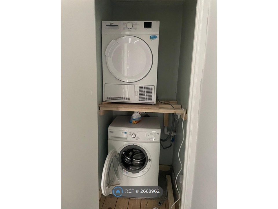 Property photo 3 of 4