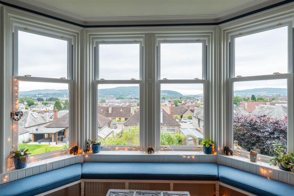 Additional image 7 of 4 bed flat for saleGlasgow Road, Perth PH2