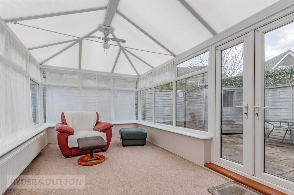 Property photo 3 of 22 Conservatory