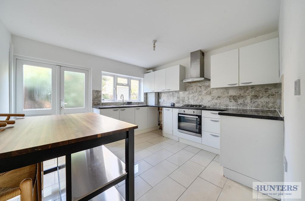 Property photo 2 of 21 661Ed91B-5B65-4ce6-8A02-08E13B46431E.Jpg