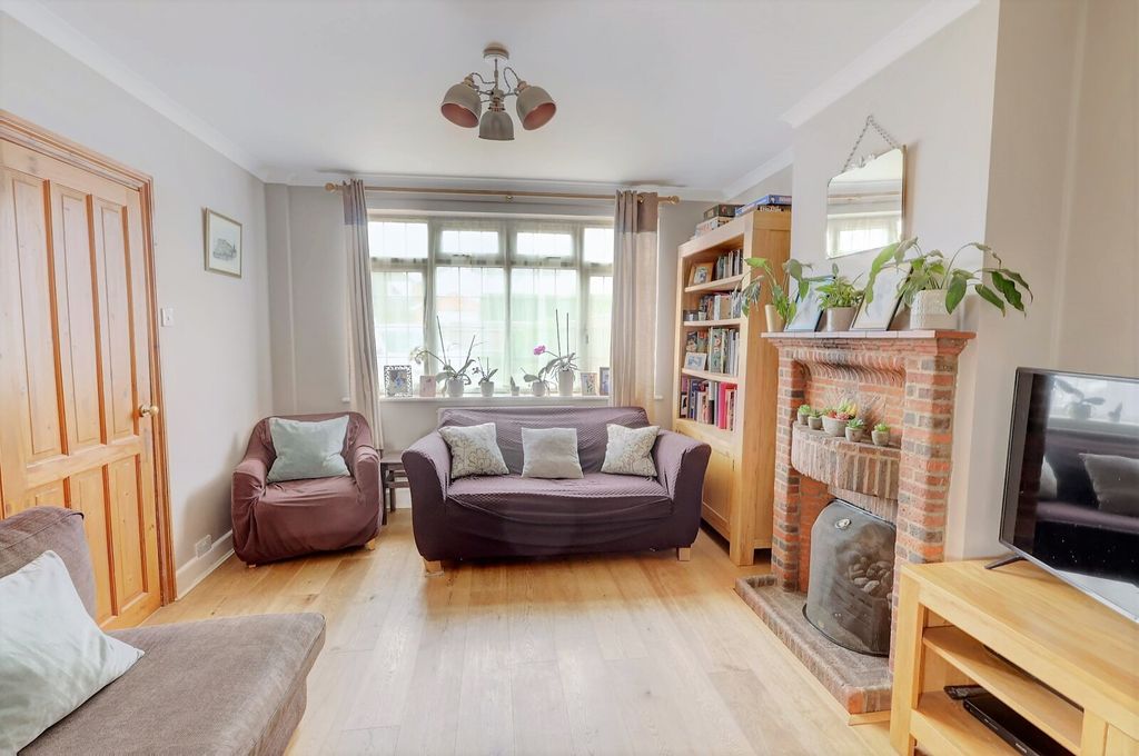 Property photo 2 of 15 Picture No. 05