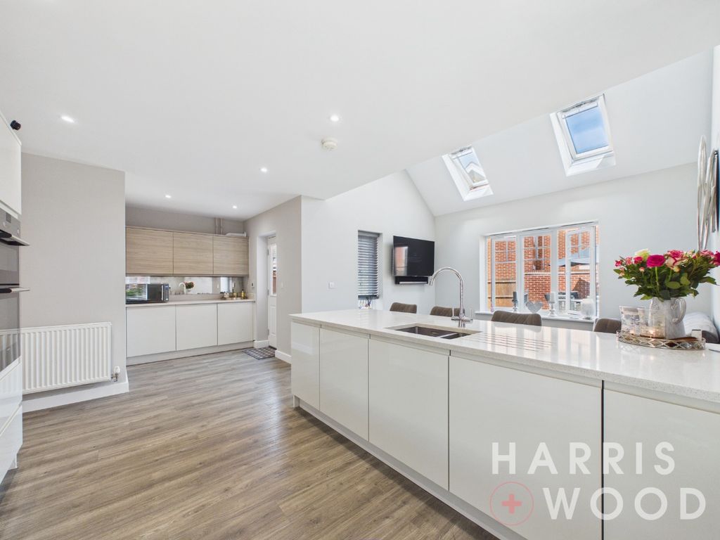 Property photo 3 of 44 5181773
