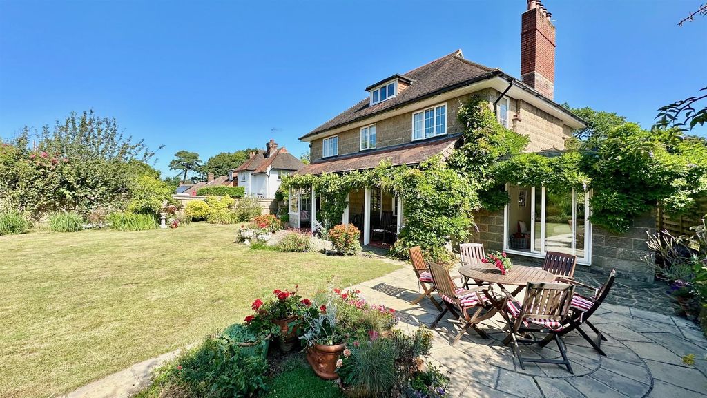 Property photo 1 of 49