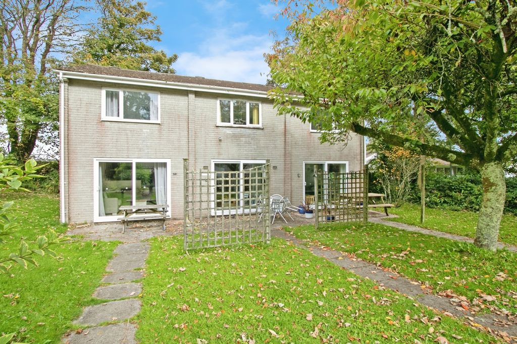 Property photo 1 of 17 Front