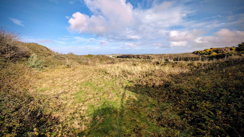 Property photo 2 of 6 Gallery