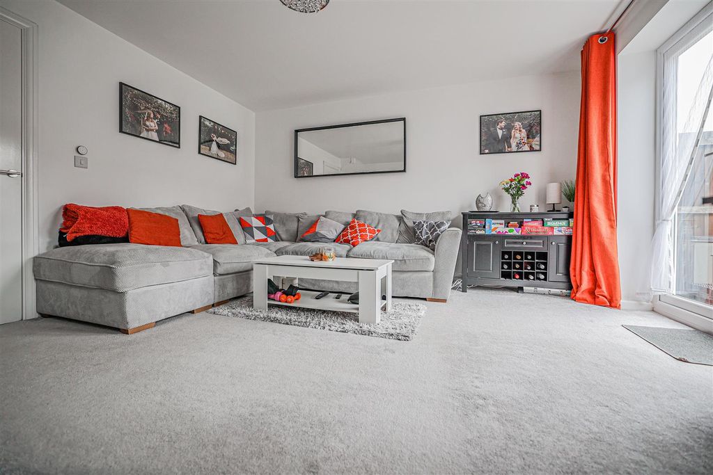 Property photo 3 of 25 980A1908.Jpg