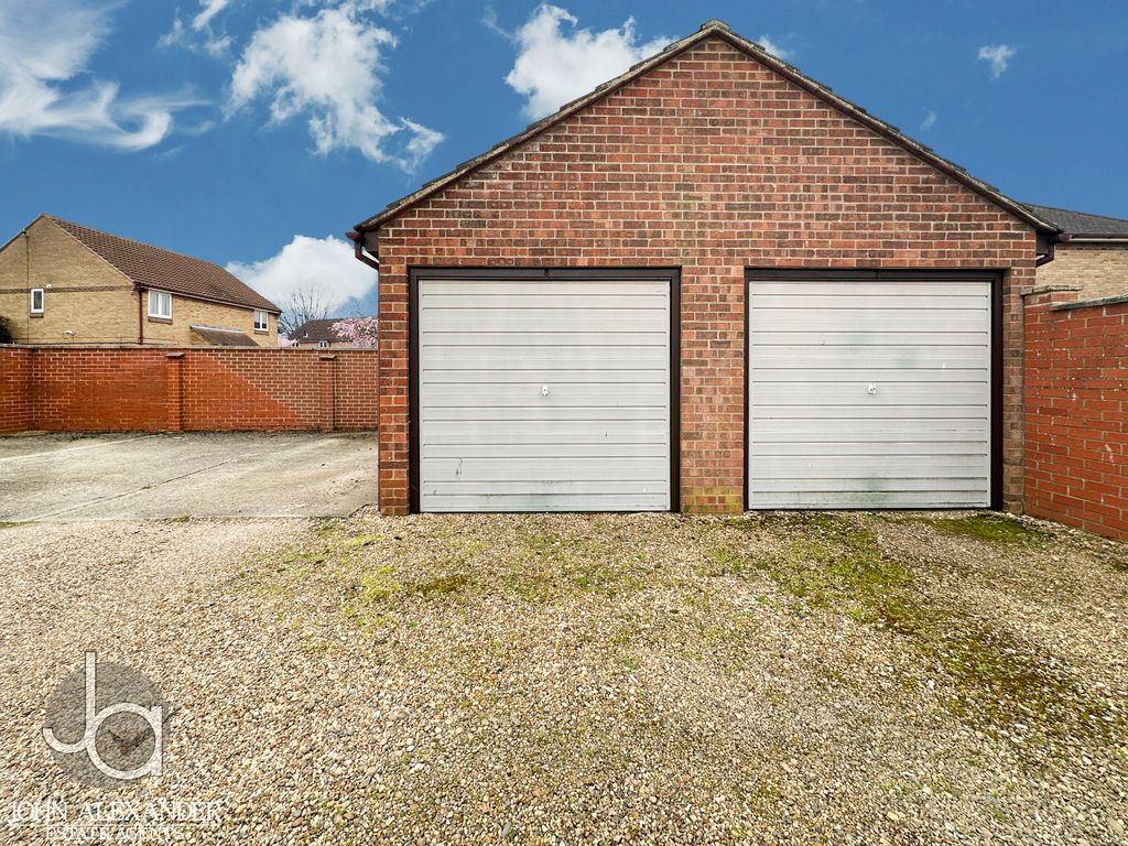 Property photo 2 of 8 20260324_100112949_0.5