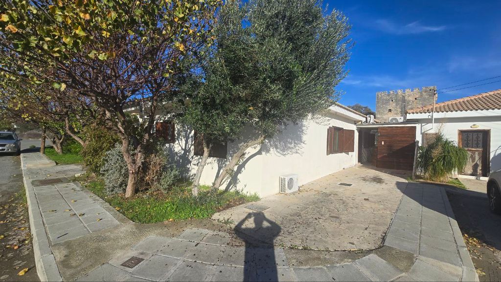 Property photo 2 of 15