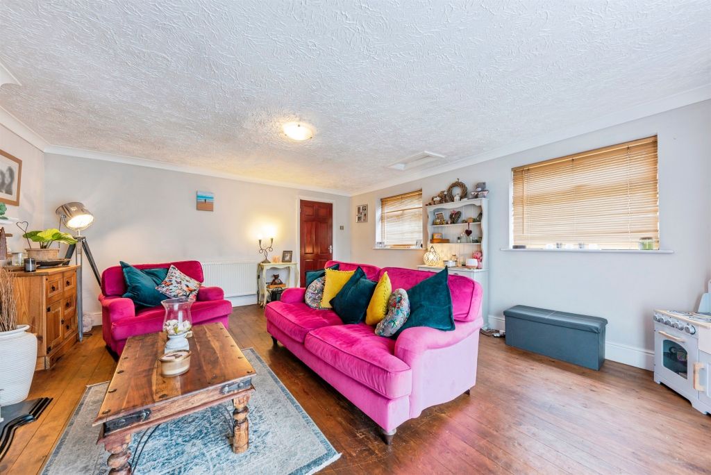 Property photo 2 of 20