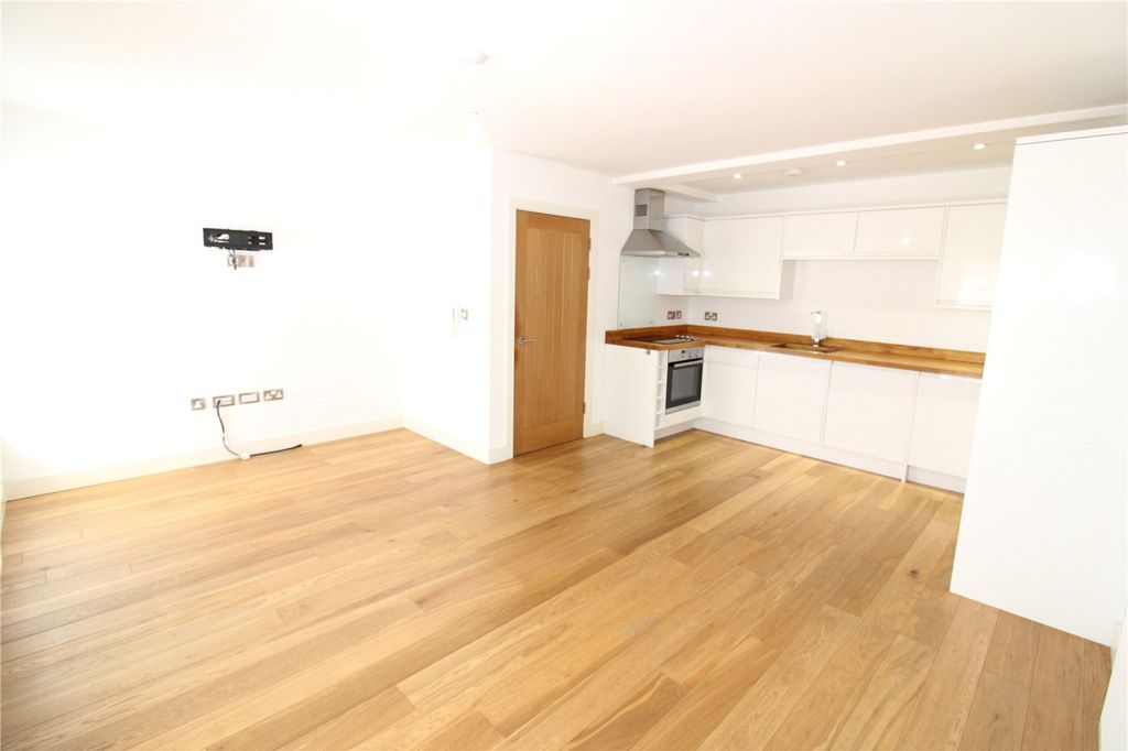 Property photo 2 of 12 Picture No. 06