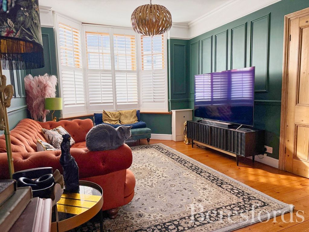 Property photo 3 of 19 Picture 3