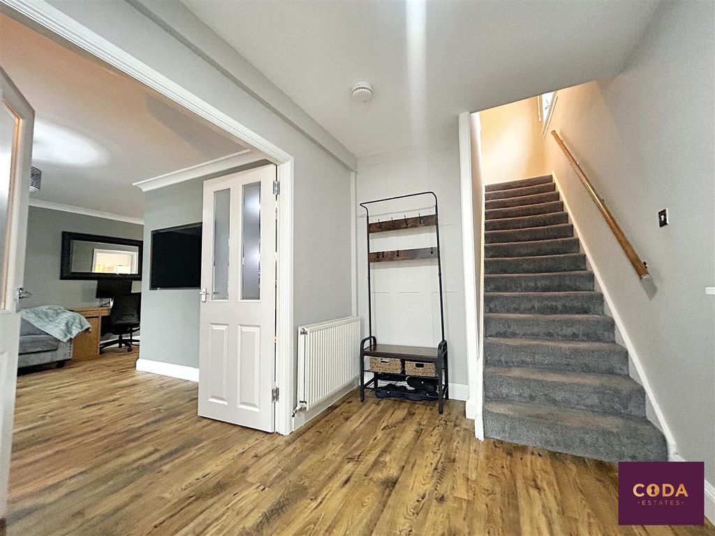 Property photo 2 of 18 Photo 06-11-2025 13 53 42.Jpg