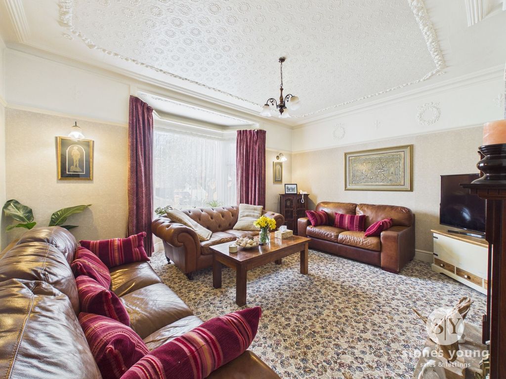 Property photo 2 of 24