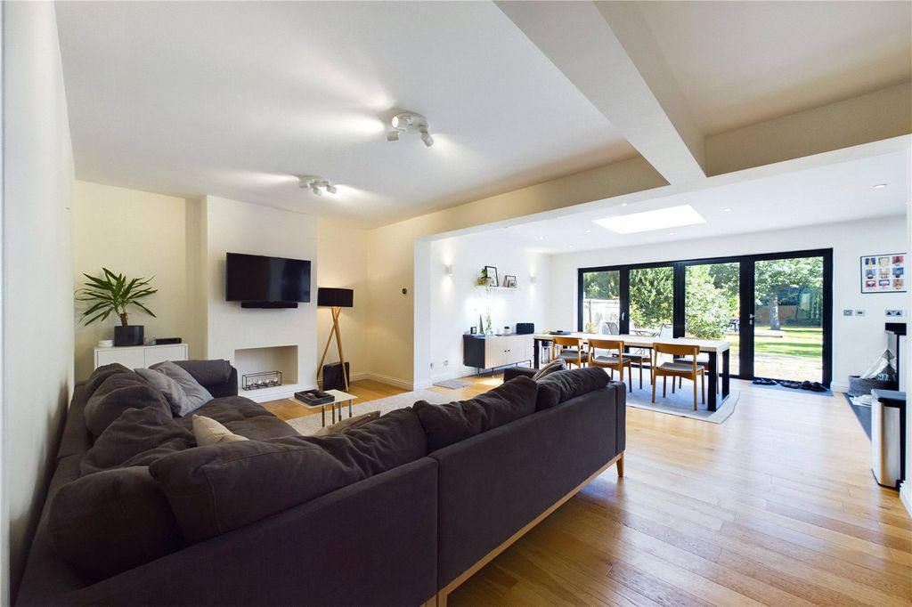 Property photo 2 of 32 Living