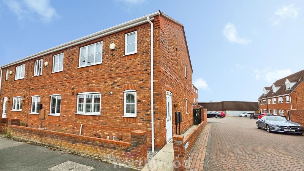 Property photo 1 of 22
