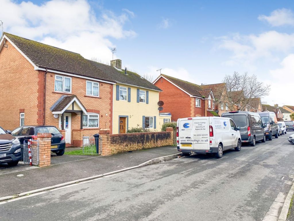 Property photo 2 of 19