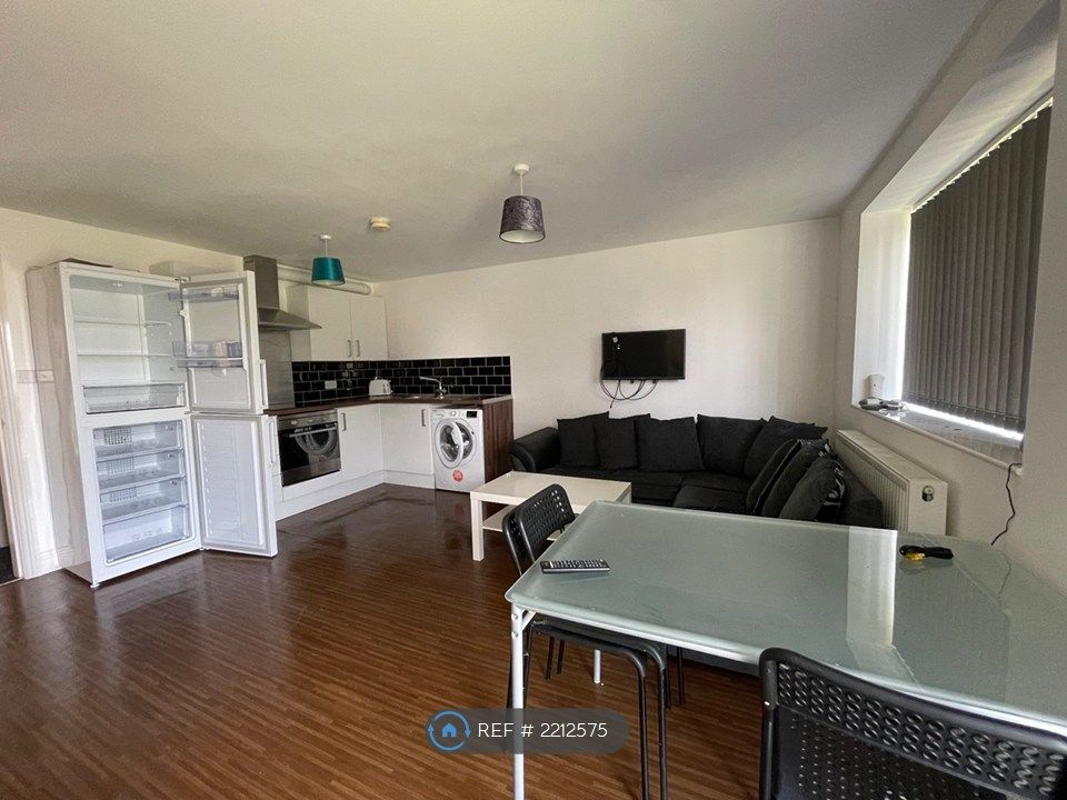 Property photo 1 of 8 Lounge/Kitchen