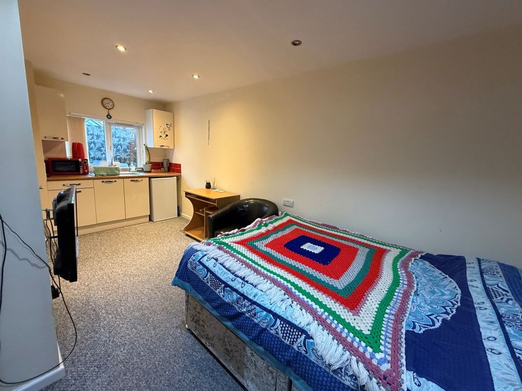 Property photo 3 of 10 Image 3