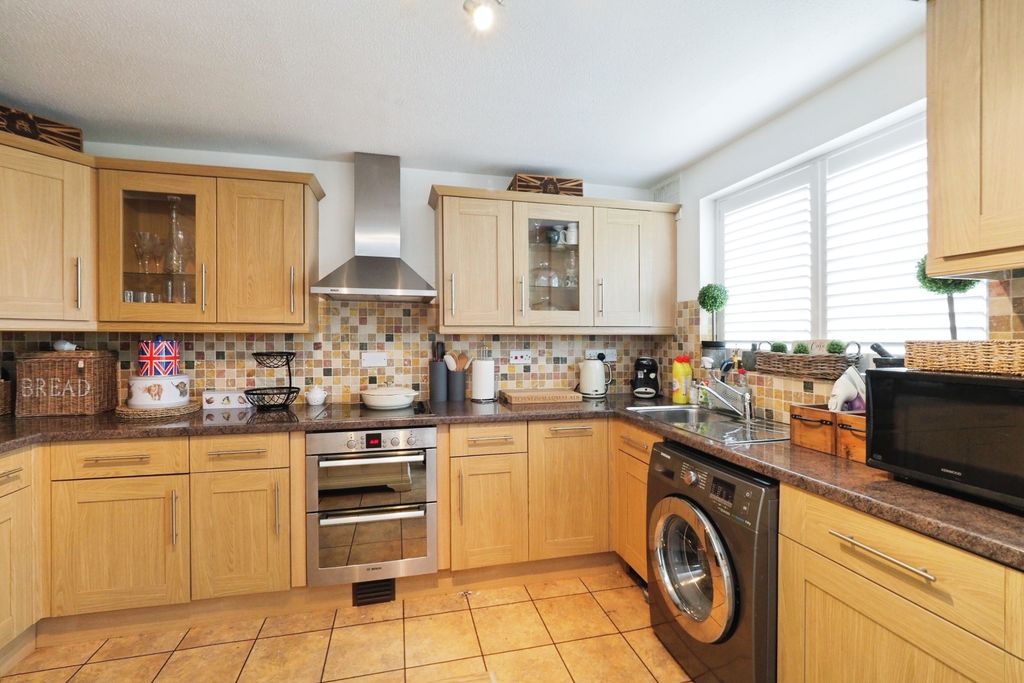 Property photo 3 of 20 Open Style Kitchen/Breakfast