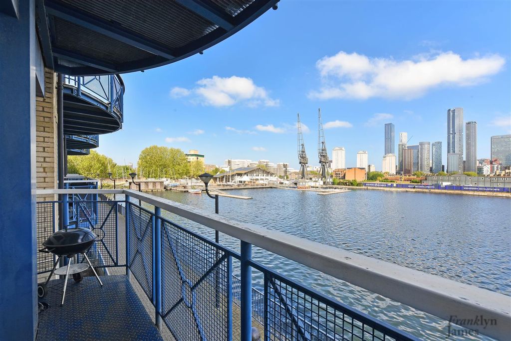 Property photo 1 of 14 Flat 10, Quay View Apartments (11).Jpg