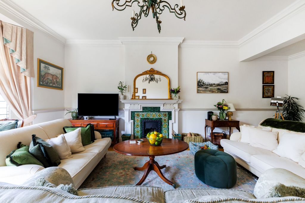 Additional image 9 of 2 bed flat for saleBathwick Hill, Bath BA2