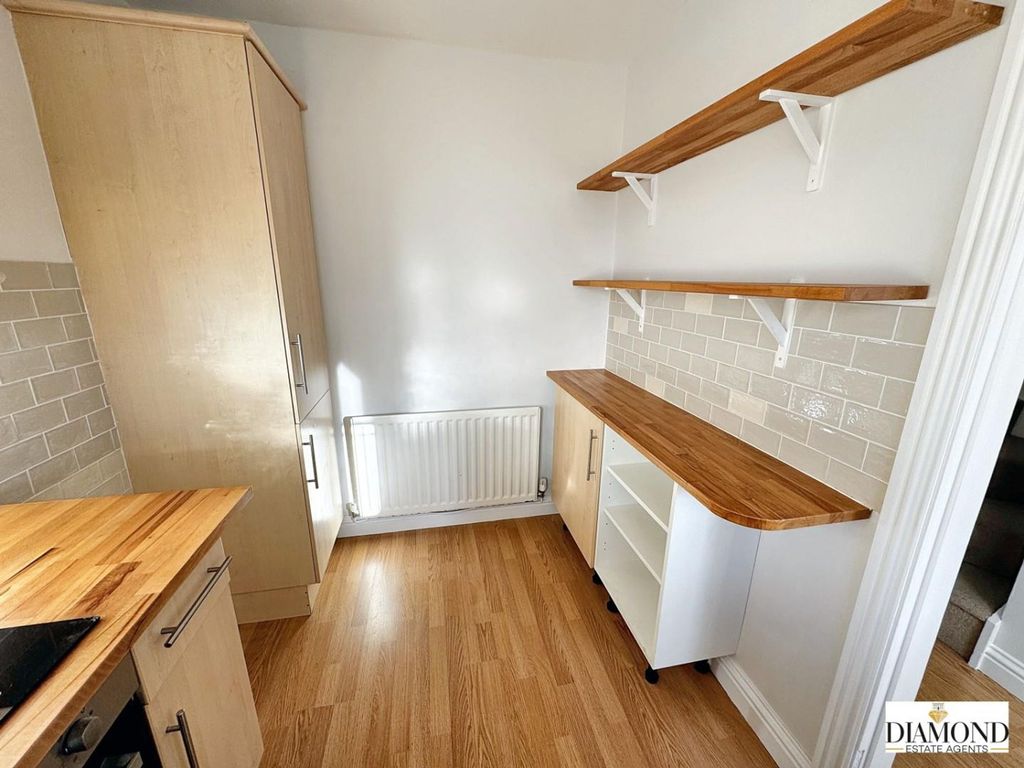 Property photo 3 of 17 Img_2088.Jpg
