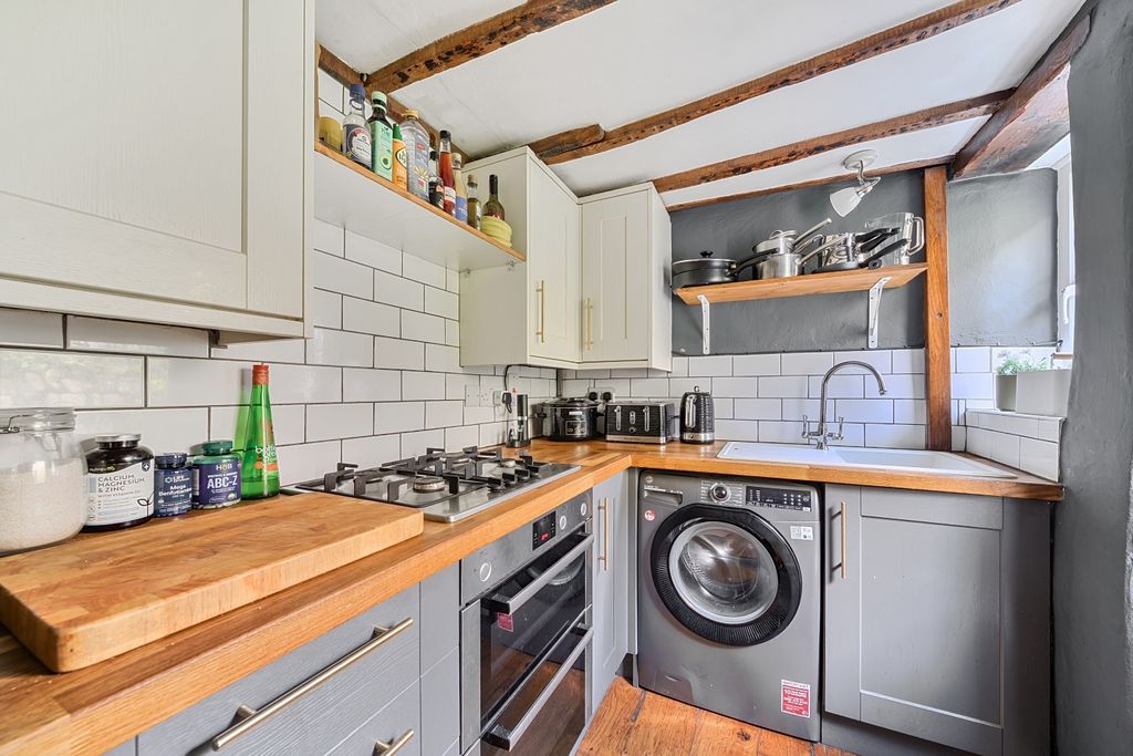 Property photo 3 of 18 1471914-28-6A26A2978444B-Arw-1
