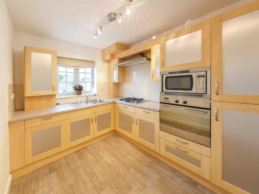 Property photo 2 of 11