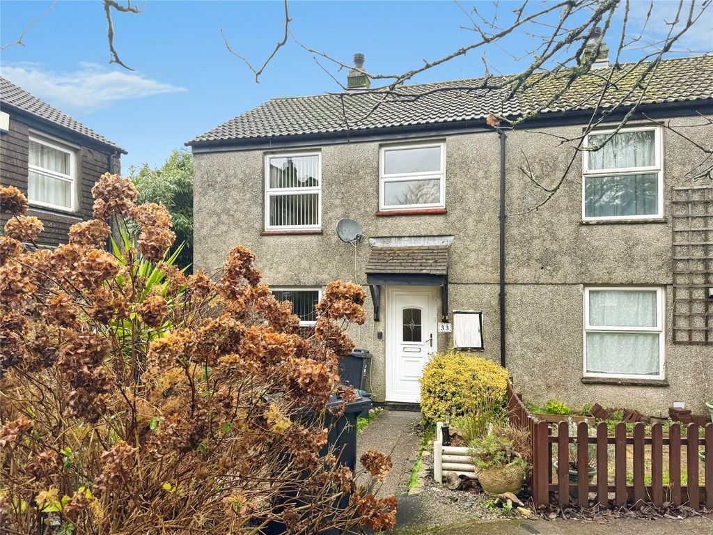 Property photo 1 of 17 Front Aspect