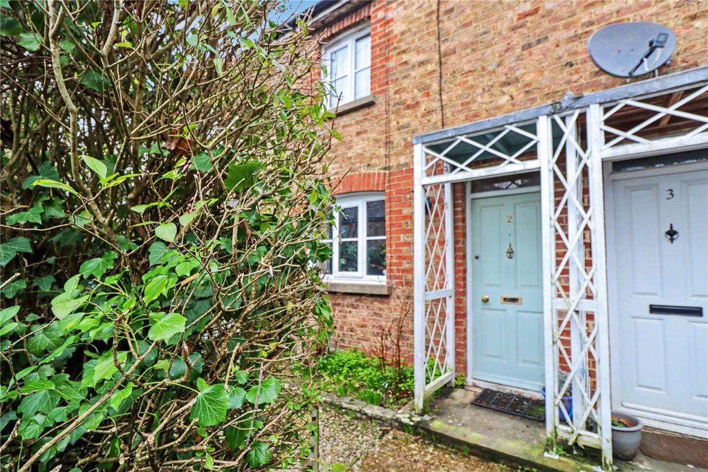 Property photo 1 of 12 Front