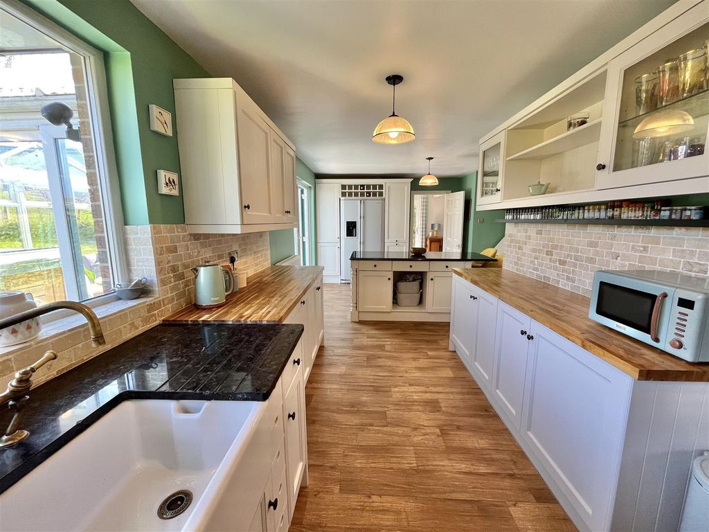 Additional image 10 of 4 bed detached house for saleHigh Bank Road, Glossop SK13