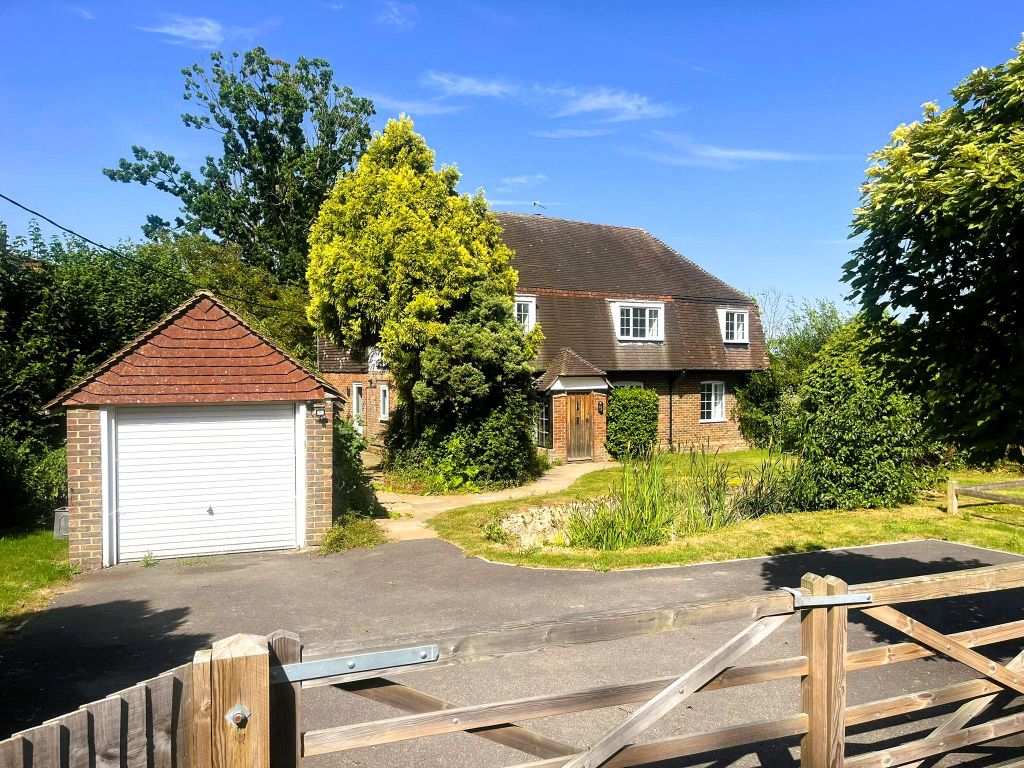 Property photo 2 of 28