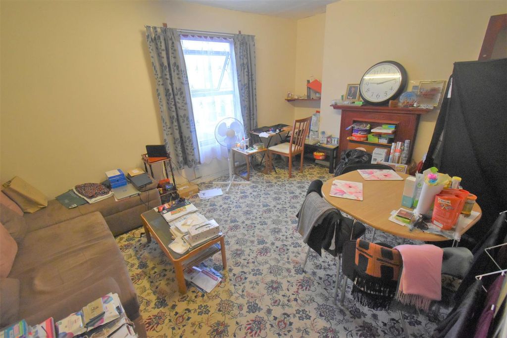 Property photo 2 of 4