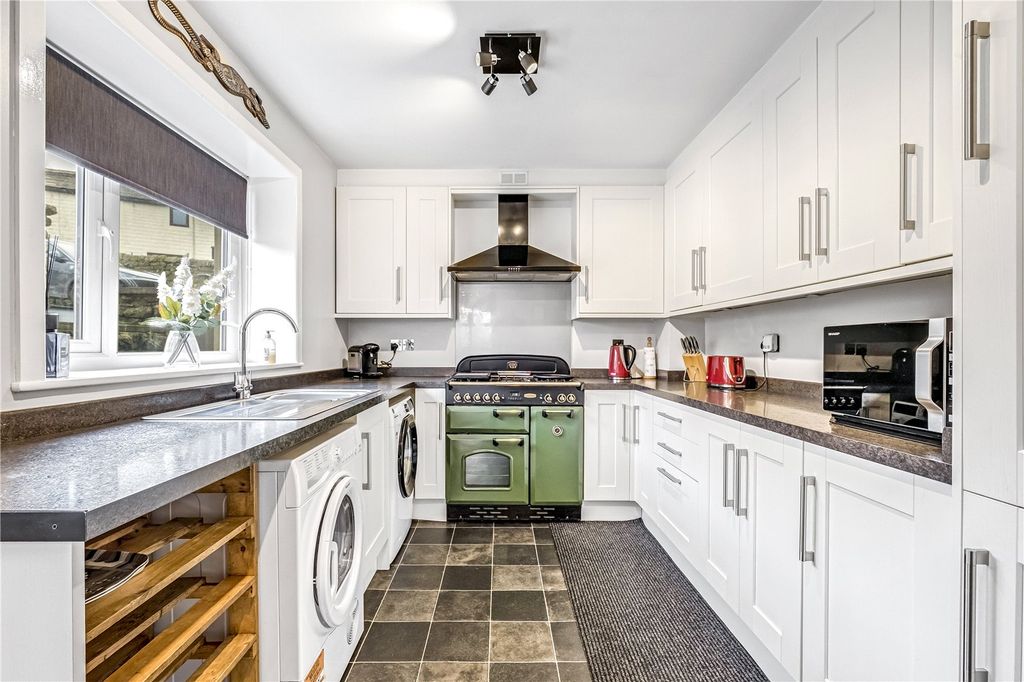 Property photo 3 of 45 Kitchen