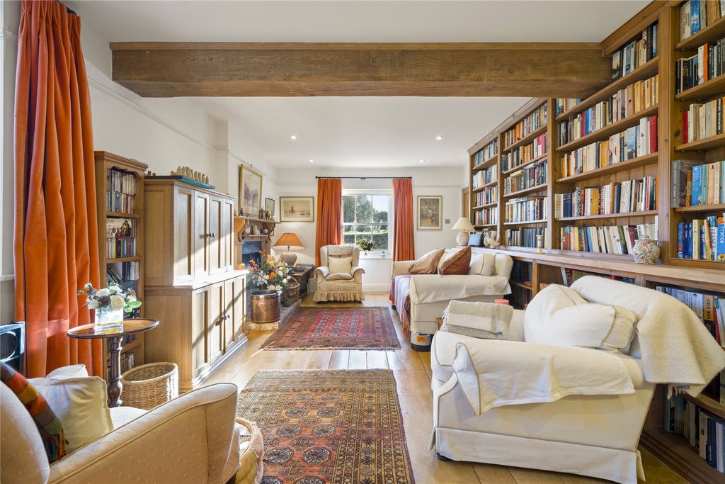 Property photo 2 of 28 Picture No. 22