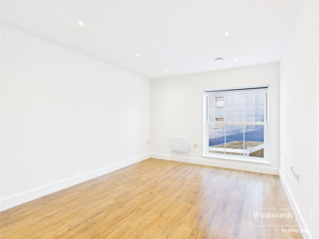 Property photo 3 of 9 Picture No. 06