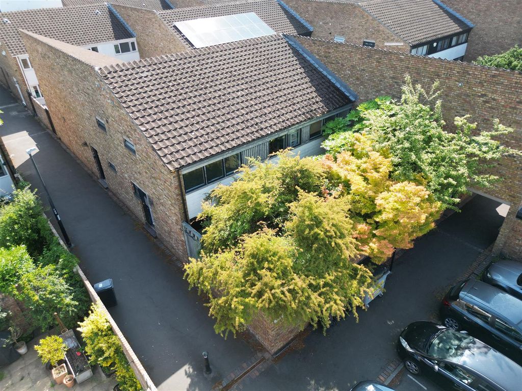 Property photo 1 of 10 Dji_0559.Jpg