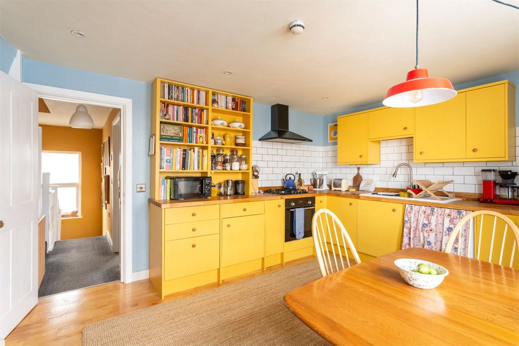 Property photo 3 of 16 Picture No. 16