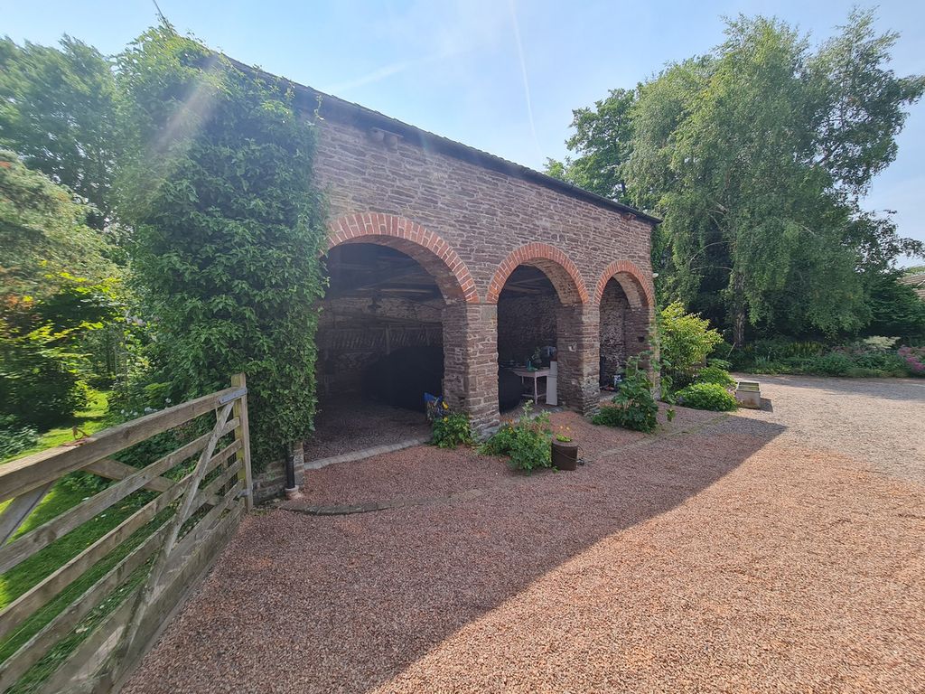 Property photo 3 of 50