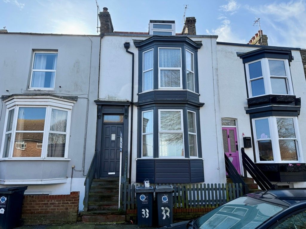 Property photo 1 of 13 Mid-Terrace Four Storey House
