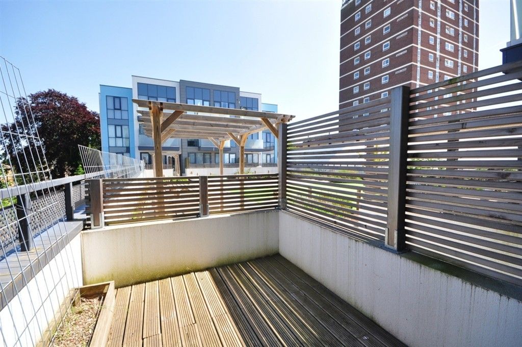 Property photo 1 of 8 Balcony