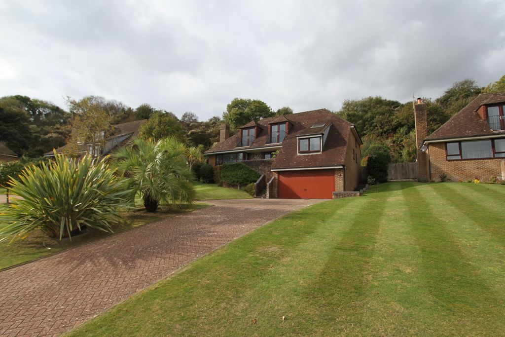 Additional image 30 of 4 bed detached house for saleLincoln Close, Eastbourne BN20