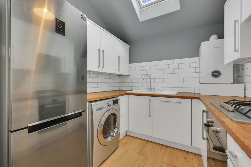 Property photo 2 of 11 Picture No. 06