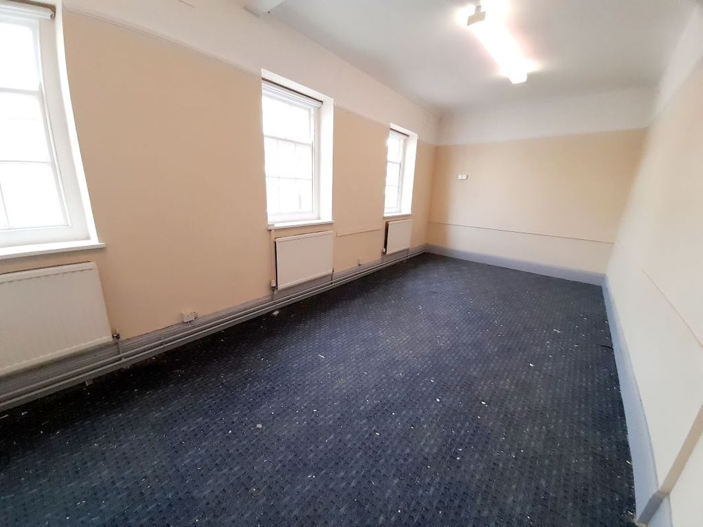 Property photo 3 of 10 Image 3