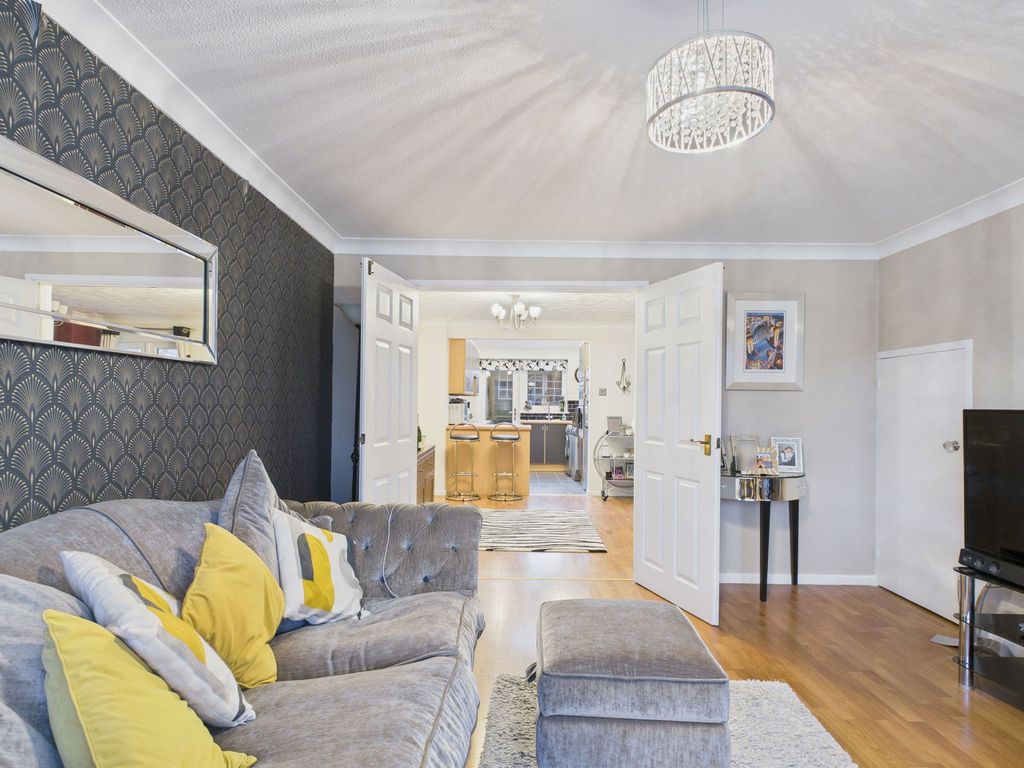 Property photo 3 of 21