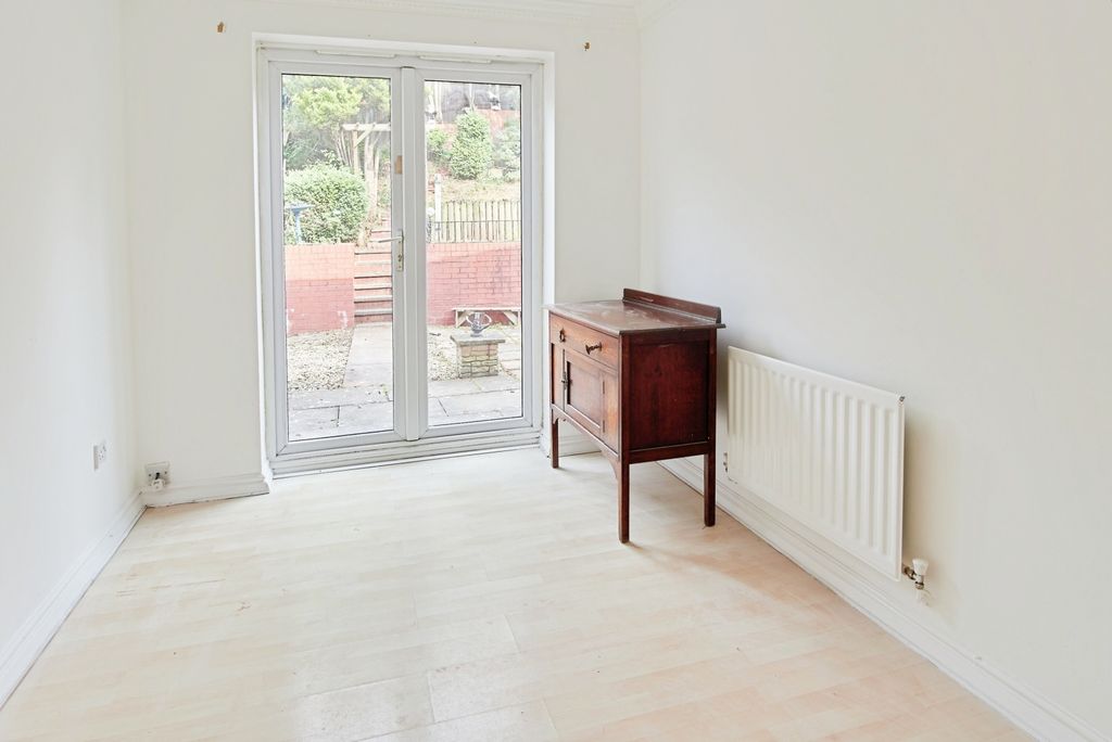 Property photo 3 of 14 Image 3